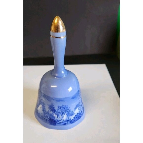 Currier & Ives Style  Farmers House In Winter Bell Marked Japan - Picture 3 of 7